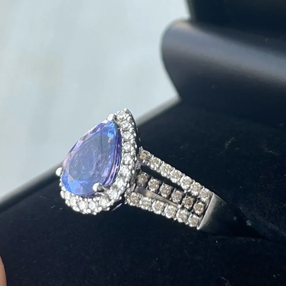 14K White Gold Blueberry Tanzanite Ring - Picture 6 of 16